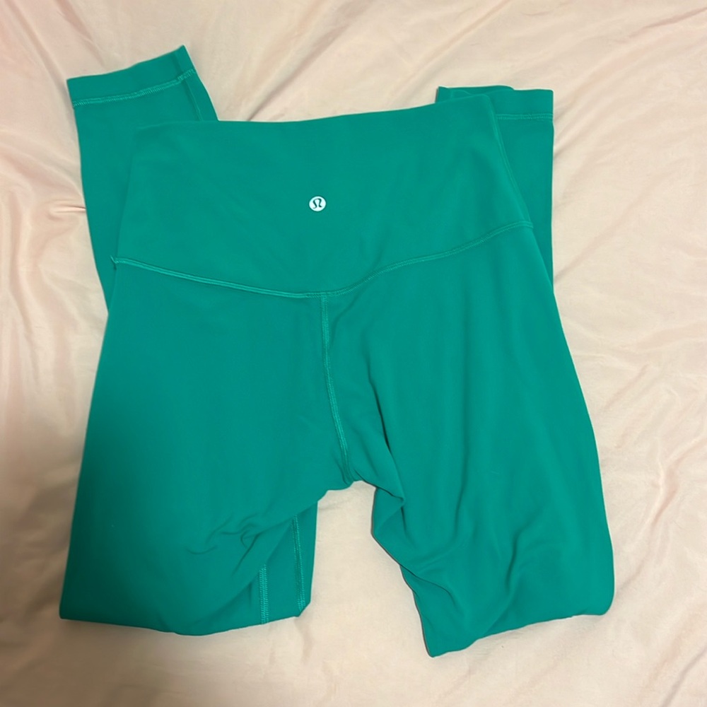 Lululemon Align Leggings in Kelly Green 25inch Size6